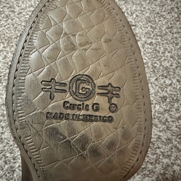 NWT Circle G Corral Burnished Brown
Double Zipper Bootie Two-Tone Ankle Boots - Picture 4 of 7